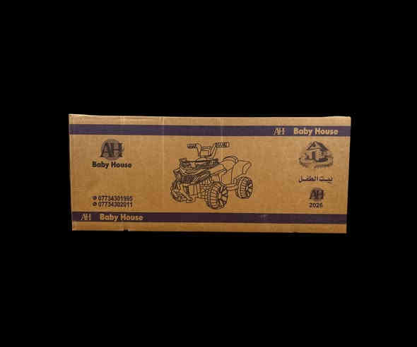 مركبة أطفال كهربائية رباعية الدفع
٥٨ الف
***********
الاستخدامات

مناسبة للأطفال للّعب داخل المنزل أو في الحدائق والساحات الخارجية.

تساعد على تطوير مهارات التوازن والتوجيه لدى الطفل.

مثالية كهدية مميزة للأطفال بين 3 – 5 سنوات.

يمكن استخدامها للركوب اليومي، الرحلات العائلية أو جلسات اللعب الجماعي.

المميزات

محرك كهربائي قوي يمنح الطفل قيادة سلسة.

بطارية قابلة للشحن (حسب الصور: بطارية داخلية مع شاحن خارجي).

مفتاح تشغيل + مفتاح أماميخلفي للتحكم بالاتجاه.

مؤثرات صوتية وموسيقى مدمجة لزيادة متعة الطفل.

تصميم رياضي يشبه سيارات الـATV رباعية الدفع.

مقعد مريح مع سطح مانع للانزلاق.

عجلات عريضة توفر ثباتًا ممتازًا على الأسطح المختلفة.

هيكل بلاستيك عالي المتانة ومقاوم للصدمات.

يتحمل وزن الطفل ويمنحه وضعية جلوس آمنة.

الألوان المتوفرة: أحمر – أصفر – أزرق.

الوزن الإجمالي للكارتون: 5.5 كغم

الوزن الصافي: 4.5 كغم

محتويات الصندوق

المركبة (غير مجمّعة – تجميع بسيط).

مقود القيادة.

المقعد.

العجلات الأمامية والخلفية.

براغي التثبيت.

شاحن البطارية.

سكروب (مفك) خاص للتجميع.

دليل الاستخدام والتركيب.

الملاحظات

العمر المناسب: 3 سنوات وما فوق.

يجب شحن البطارية 6–8 ساعات قبل الاستخدام الأول.

يجب أن يتم التجميع تحت إشراف شخص بالغ.

لا تُستخدم في الطرق العامة، مخصّصة للّعب فقط.

قياس الكارتون:

طول 69 سم – عرض 39 سم – ارتفاع 29 سم.

تجنّب ملامسة الماء المباشر لحماية الدائرة الكهربائية.
