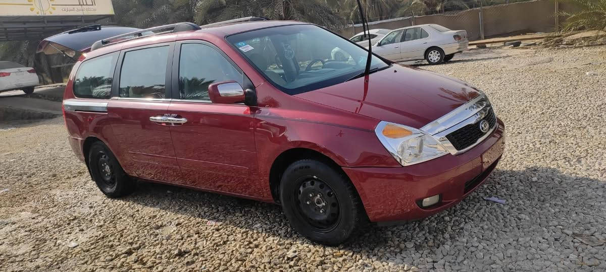 السلام عليكم
كيا سيدونا موديل2008 رقم بغداد انكليزي باسمي مكانها سماوه
 بيه منظومه غاز ⛽ بيه جاملغ امامي تبديل وصبغ جاملغ خلفي 
سعر 140 وبيه مجال للاستفسار اكثر الاتصال
***********
