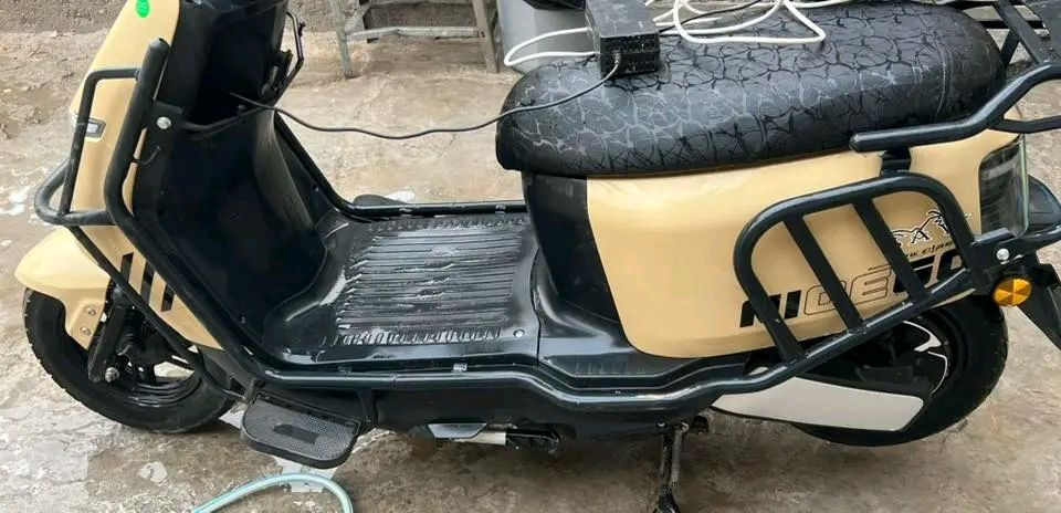 للبيع دراجه شحن 6 بطاريات دبل مكاني بغداد الاعضمية ***********
