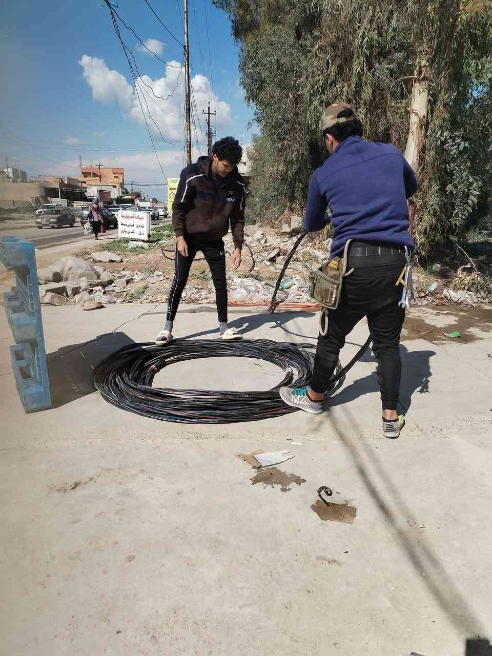 كهربائيين لتسليك الكيبلات في الموصل و سهل نينوى وتحويل مواقع في داخل الموصلل
وتحويل الوايرات م̷ـــِْن عواميد الانارة                للاستفسار على هذا الرقم***********
