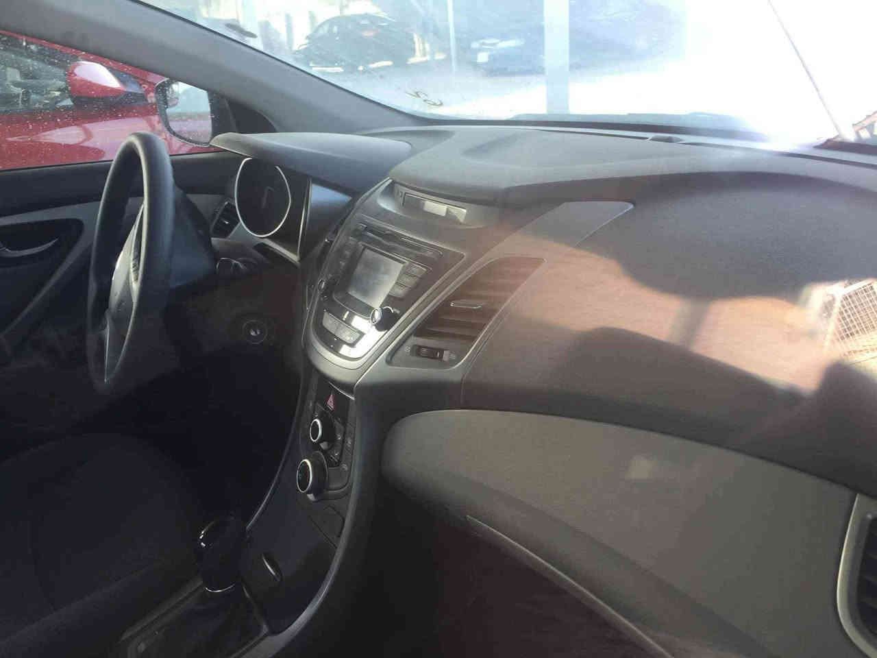 سلام عليكم
النترا  ٢٠١٥  التفاصيل موجودة بالصور مراوس بسورنتو ٤ سلندر او للبيع ب١١٨ للاستفسار الاتصال***********
غير متواجد على الخاص
