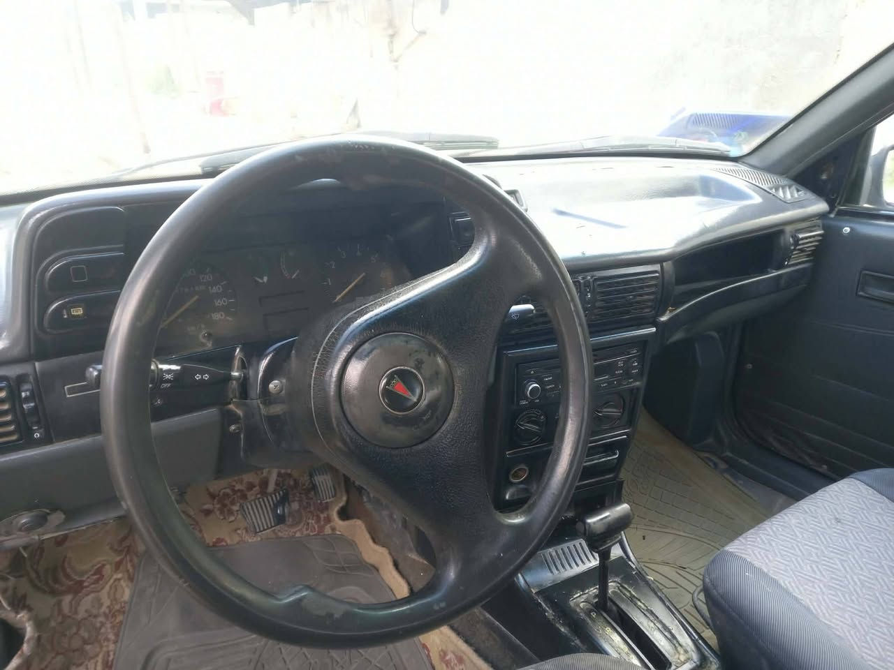 للبيع لمز  موديل  ٩٤  كير اوتو محرك  ا كهربائيات شغاله  مشروع وطني  سعر ٢٢ وبيه مجال  ***********مكلف بل نشر
