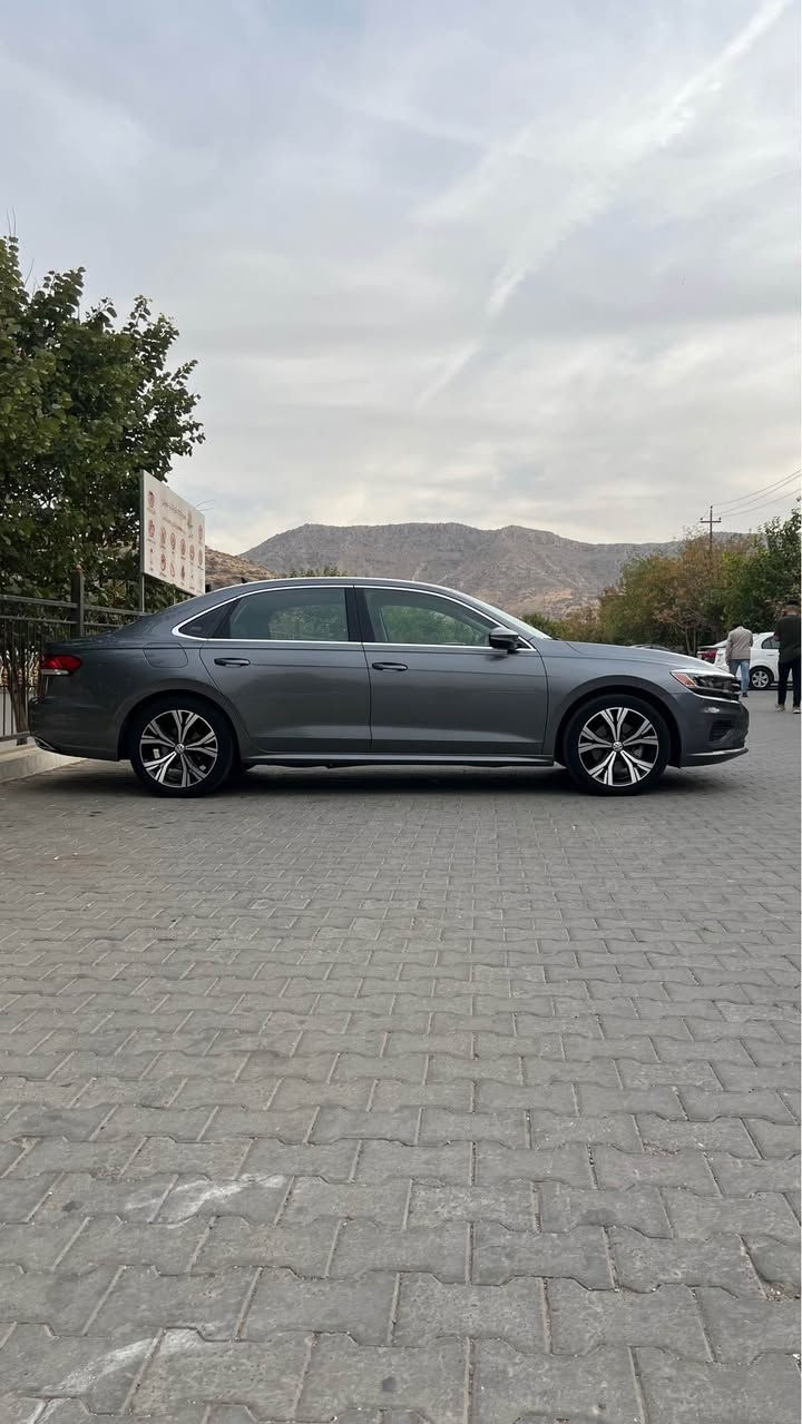 پاسات 2022 SE
فول موصفات
به صمه 
شغال
سلايت
تحديد سرعة 
كوشن جلد
كوشن هيتر
تبريد مركزي
لايت ليد
ويل بيلادي شريكه
صندوق ذكي يفتح عند يقرب الي
كار بلي
مكينىة 2.0 Turbo
مكينه شرط مو مفتوح كير شرط
برشوت سليمة
بدون صبغ

56000 مایل ماشية
سعر 17500$ و بها شوي مجال
رقم *********** دهوك, العراق
