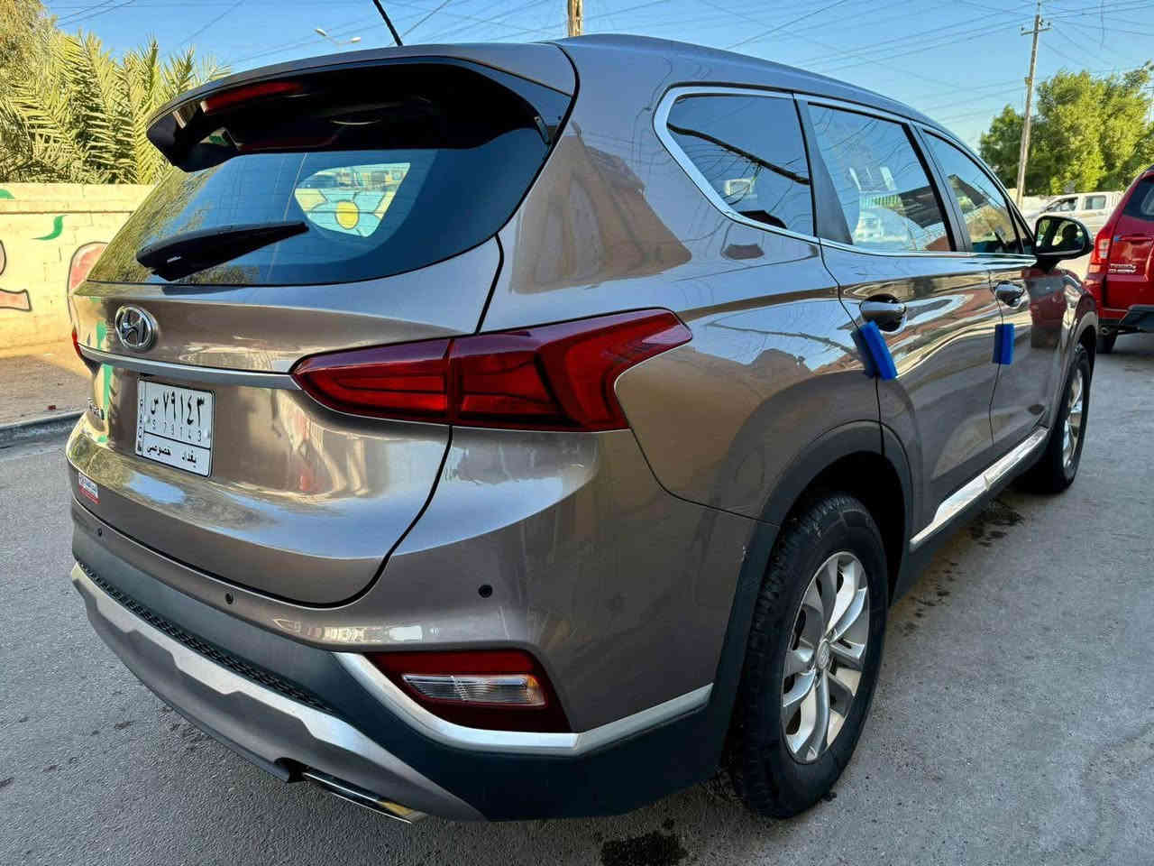 السلام علــيكم اخــــوان ....
سنتافـــي للبيع فقـــط 
مــــوديل 2020👉🏻👉🏻
رقـــــم بغـــــداد
وارد امــــــريكي 🇺🇸🇺🇸
اخــــــوان السياره حادثها فقط بنيد وباقي الســــياره مكفول وصور الحادث موجوده   ورقم شاصي مرفق بالصورمكفــــوله من كلشـــي محرك 2400 لاتنقيص ولاغير كير  AT    المرغوب تبريــــد ثلج ❄️ تخم تاير امانه الله السياره فلس مذب عليه وين متريد افحص للاستفسار اكثر راسلني وات ساب لان علمسنجر ممتواجد رقمي
   
 ***********  او ***********
الســـعر 173 ورقه الشـــراي يتصل اسف على الاطاله،،،،،  مكان السياره بغداد الكرخ حي العامل بغداد, العراق
