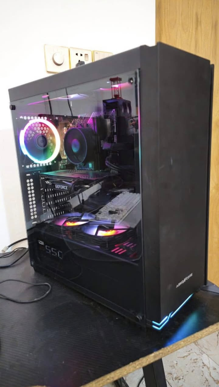 السلام عليكم تجميعه للبيع cpu i5 10400f
gpu gtx 1660super palit 6g
m.b h510m asus prime
Ram 2x8 16g 3200 Black Wolf
ssd m.2 512g hdd 500g
pus 550w azza case abko 7 fan
 وجوستك احترافي 
وسعره 600وبيها مجال بسيط  *********** 

عنواني الدوره حي الصحه

