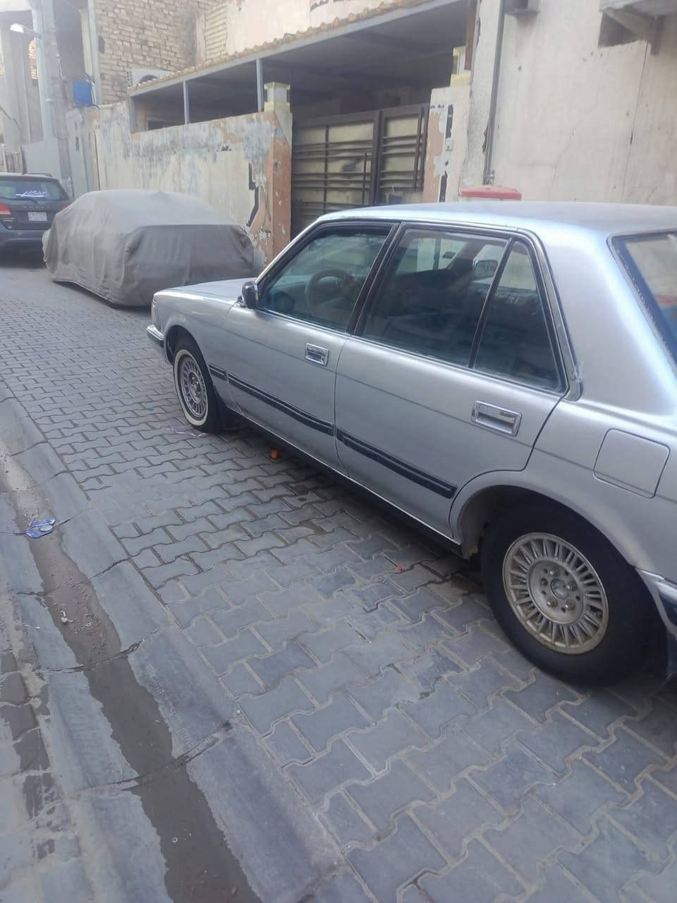 سلام عليكم 
سياره سيدان موديل 88 بدون راعي كفلك من سرقه وعشاير  سياره عضمتهه حلوه سعر 25 وبيه مجال *********** متوجد بس العصر 👍🏽
