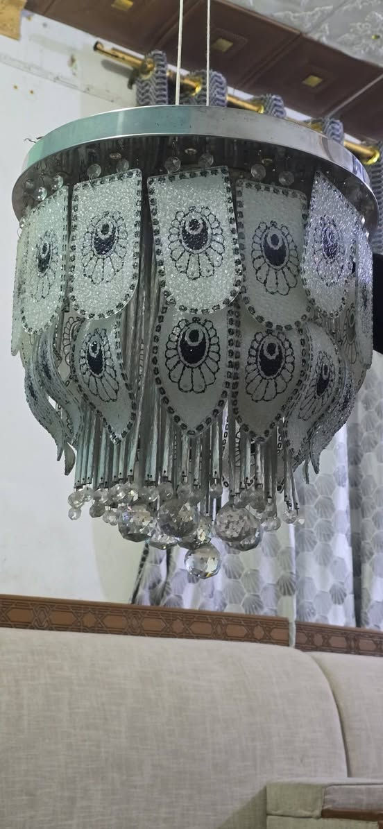 زوج ثريات  اربع الأوان + ام بي ثري نضيافات كلش سعر ٣٠ الف هذا رقمي ***********
