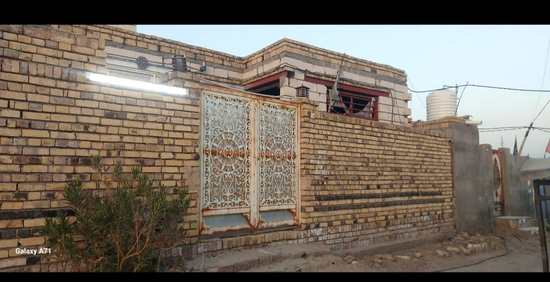 بيت زراعي للبيع + قطعه مساحه 700م طريق سوق فضليه  ال محينه شارع  مدرسه الامام الباقر. قرب المولد  بناء حديث
بيه غرفتين وديوانيه ومطبخ مع صحيات داخليه أو خارجي بناء ابيت 300م سعر 60 للستفسار ***********
