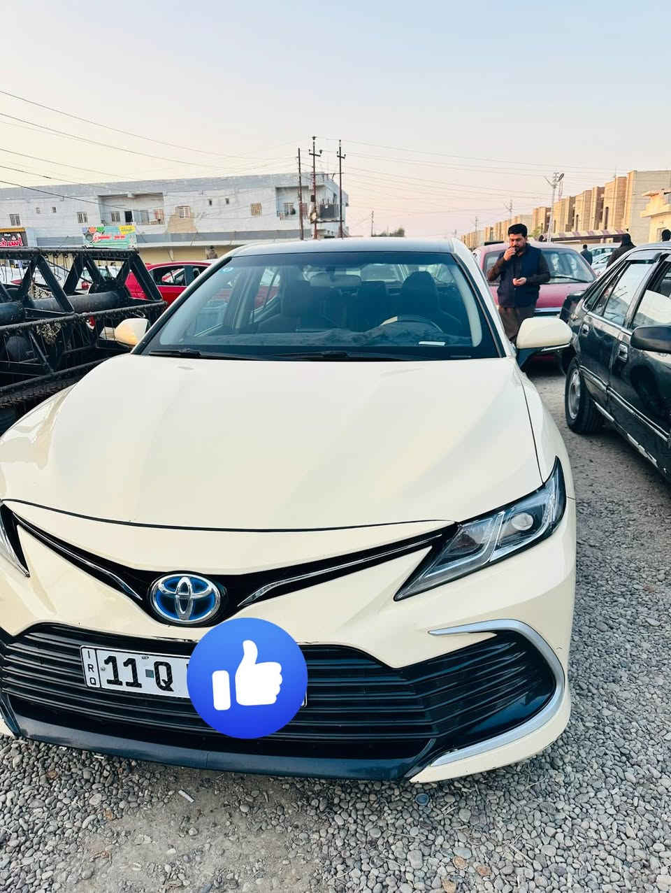 السلام عليكم 
كامري 2022هايبرد خليجي 
تكسي دبي 
رقم بغداد 
محرك كير شرط 
ماشيه 280 
السعر 138
رقم الهاتف ***********
مكان بيجي قرية البوطعمه
