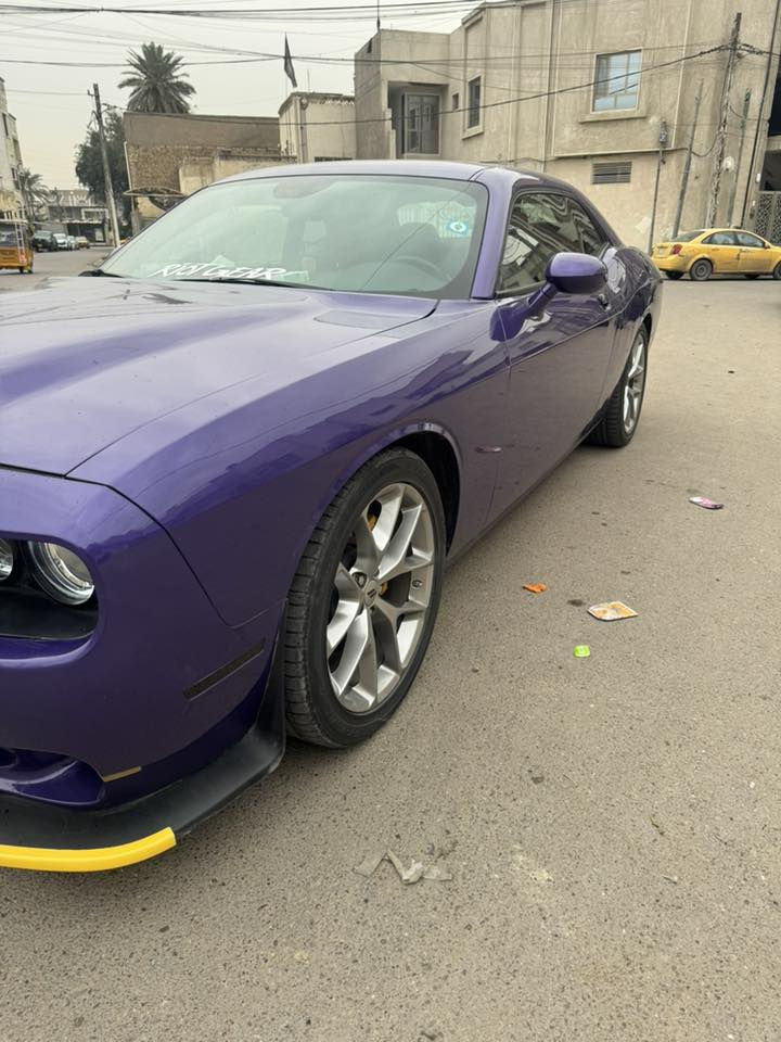 السلام عليكم
الجميلة للبيع…💜
Dodge Challenger last call 
السيارة GT 3600
الموديل 2023
اللون بنفسجي مميز 💜
تشغيل عن بعد
نظام صوت Alpine
شاشة كار بلي وسط
رادار خلفي
صدر جديد وتخم تايرات جديد 
السيارة جاهزة بدون نواقص
رقم بغداد باسمي السيارة
تحويل ثاني يوم
ماشية 32 الف فقط
حادثها جاملغ وبنيد بدون دواخل
السيارة بدون ايرباك
بيها بارد بالجاملغ الخلفي خلف السايق موضح بالصور
للتواصل *********** / 
مكانها بغداد/القاهرة
