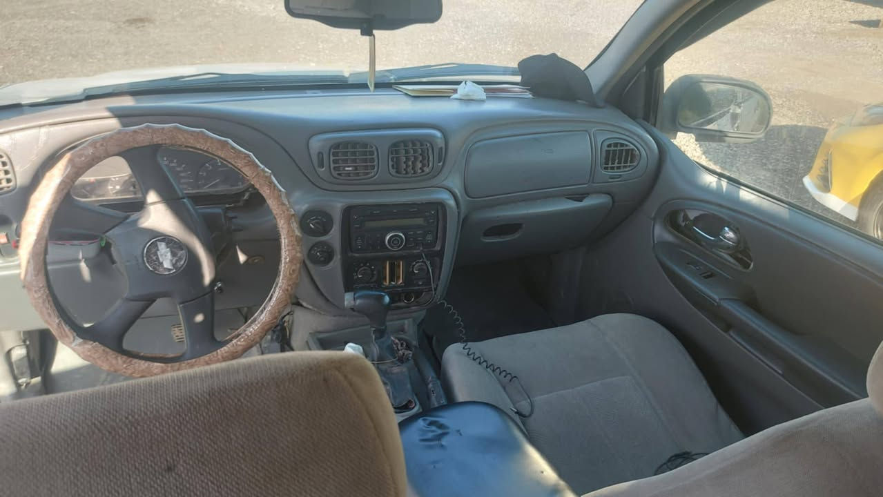 سياره بليزر 2005 مزايده مكينه أو كير بطه 3000 صبغ بلادي تدفئه
مكاني كركوك 
السعر 53 وبيها مجال 
***********
