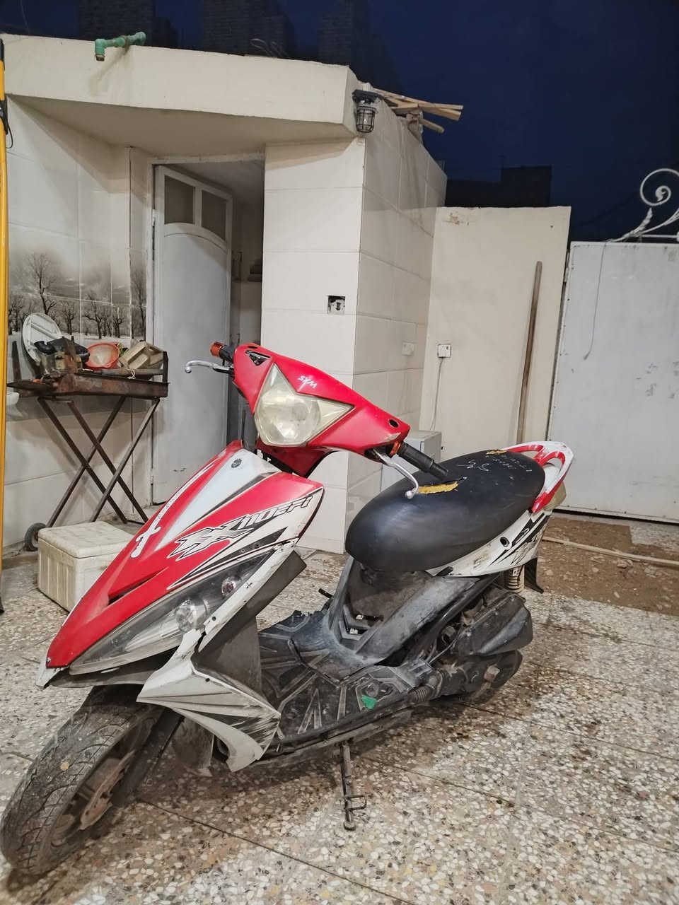 دراجة سيام RX 120km للبيع نقصها باتري وكتف شحن سعرها 300 وبيها مجال او مراوس مكاني بغداد البلديات ورقمي ***********
