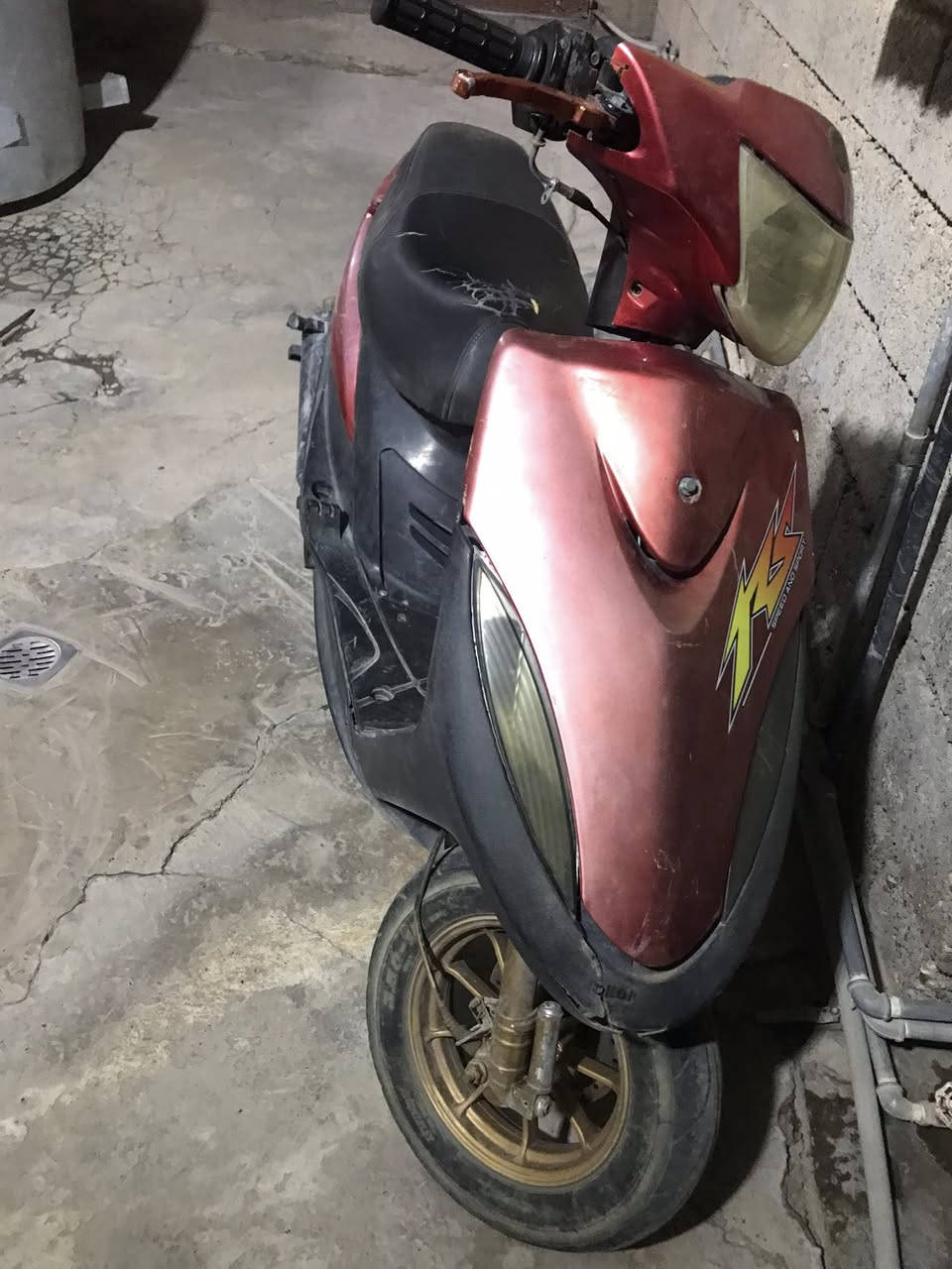 دراجه ماكس عدله للبيع شغاله هندر 
شرط شلعه ومعدل الدراجه نضافتها شوفت العين  بعد بوشه 49بلادي مفتوحه (مبدل ولفات)  كلشي بيها شغال كهربايات  
السعر ٣٠٠ وبيها مجال للشراي
عنوان تكريت شارع الزهور
للاستفسار اكثر 
*********** 
يتوفر واتساب
