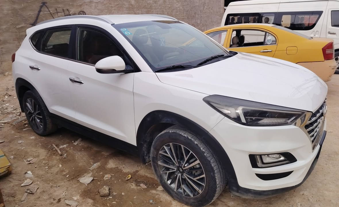 السلام عليكم توكسان
موديل 2020 بغداد بسمي 

مكاني بالنجف مكفوله بيه ملاحضات 

بصمه وتحكم ماشيه 107

شونار موجود السعر 190 وبيه مجال

***********
