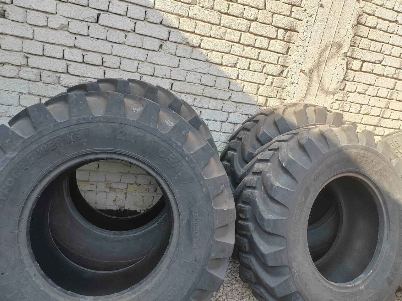 تايرات شفلات حاويه وارد اليابان 24/ 9 / 16
العنوان النجف شارع المطار للاستفسار الاتصال على الرقم ***********
