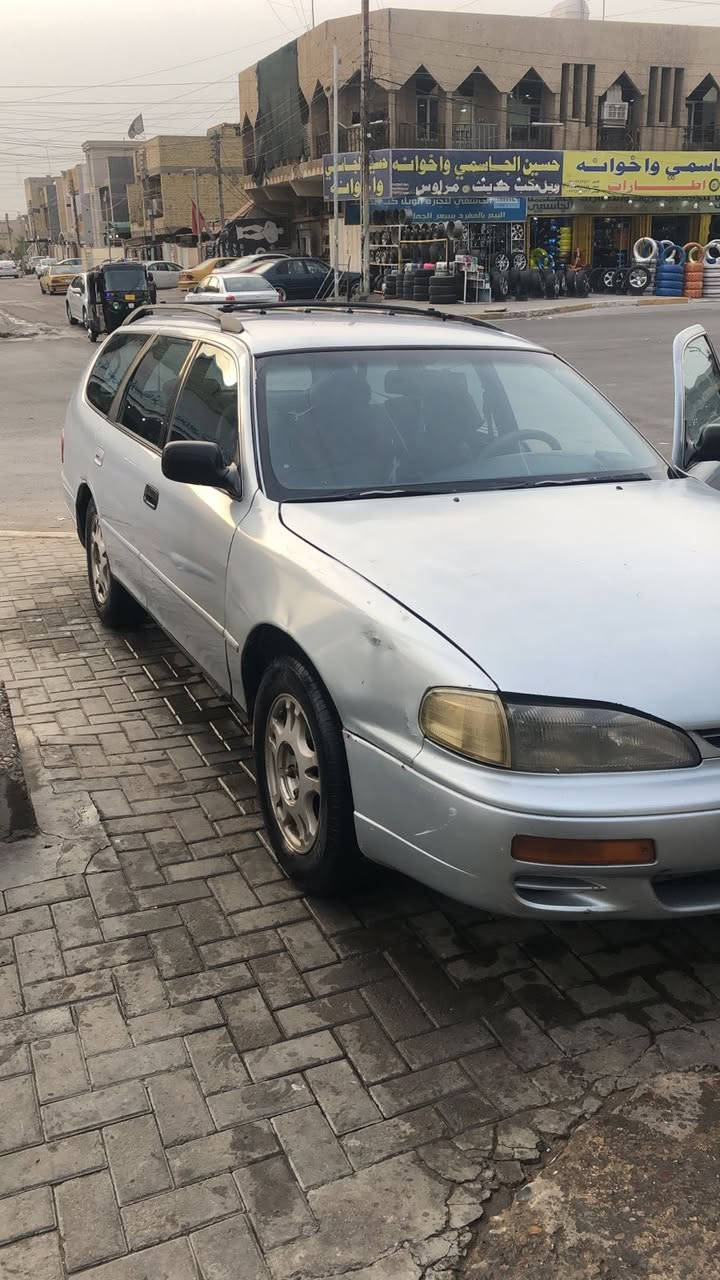 كامري 1996. للبيع 6 سلندر 2500 وارد امريكي قطعتين صبغ السعر67 ورقه وبيها مجال عنوان بغداد ***********
