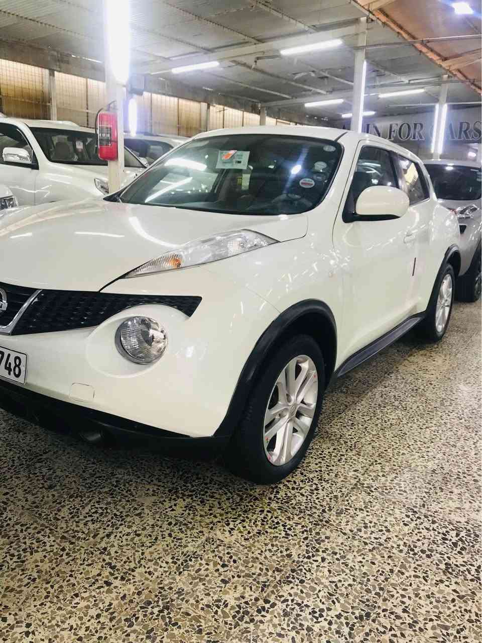 نيسان جوكى مؤديل 2012يه ك پارچه سبوخ دوسئ جيكاى ته حديله سه ياره يه كى زؤرجوانوخاوينه يه ك ده ست بووه 76هه زاررؤيشتيه كيرومه كينه به شه رت ره قه موسه نه وى نوييه سعر104كه ميك مه جال موبايل *********** أربيل, العراق
