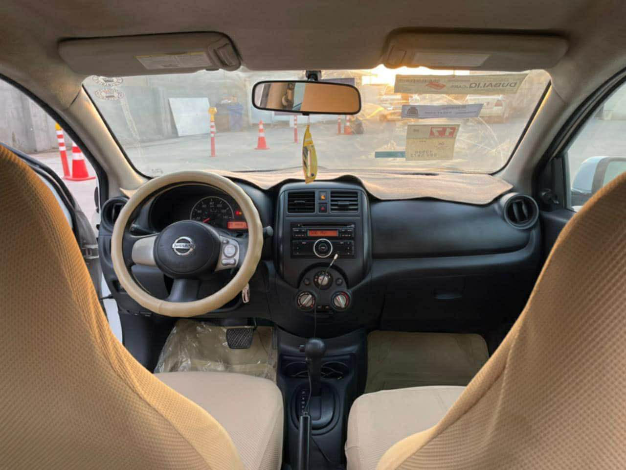 ژ.م ***********
نیسسان فیرسا امریکی 
مودیل 2013 سپی بەفری
تحدید سرعەیە
گێڕو مەکینە بەشەرت 
تەبرید ساردی و گەرمی 
سەنەوی تا 2030 یە 
هەزەی تا.  2027
چوار تایەی خاوینی لە سەرە 
تەقەو ڕەقەی بە شەرتە 
چوار پارچەی هەیە 
کەمەک پێشی گرتیە
سەیارەکی تا بڵێی خاوینە
سعری 82  وەرەقەو مجالەکی برایانە
*********** أربيل, العراق
