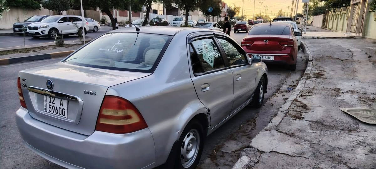 السلام عليكم سيكي موديل 13 بدون ضرر بدون صبغ بيها شبر جوه قبغ البانزين بل حقيقه احله من الصور المكان موصل الايسر ابيع شرط التحويل السعر 52 وبيها مجال قليل التواصل ع رقم ***********
