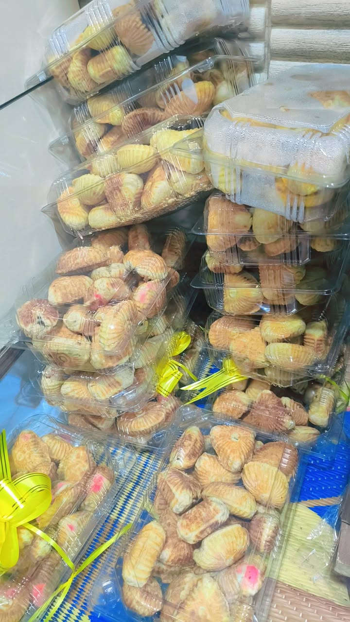 كبه تمن 25بخمسه 
كبه برغل تشريب 15بخمسه 
كبه برغل قلي 15بخمسه
كبه بتيته 15بخمسه 
سمبوسه بلحم 25بخمسه 
بورك بلحم 25بخمسه 
لحم بعجين 15ب5
كباب عروك نص كيلو بخمسه 
كفته بلحم 15بخمسه
كيلو كليجه بخمسه
يتوفر توصيل لجميع مناطق ديوانيه @الجميع


**إذا كنت صاحب هذا الإعلان وتريد حذفه لأي سبب، رجاءا أرسل رسالة إلى الدعم الفني**