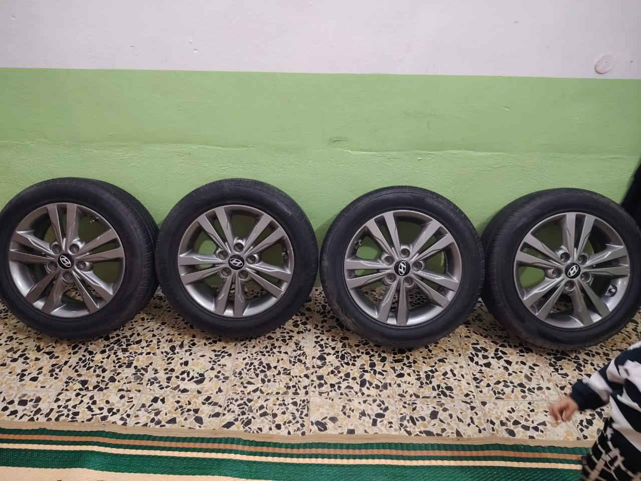 سلام عليكم
ويلات النترا ١٧ وياهن تخم تاير جديد
يرهم على الانترات مديل ١٥ ١٦ ١٧ ١٨ ١٩ ٢٠
المكان. النجف الاشرف حي النداء
رقم الهاتف. ***********
مفتوح مازنجر المراسلة 
السعر. 350الف
