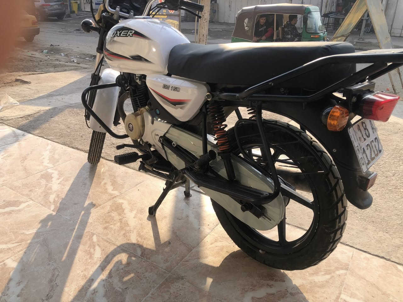 سلام عليكم بوكسرموديل 23دراجه جديده اي نقص مابيها تحويل ثاني يوم بسمي السعرمليون٩٠٠مكاني بغدادالامين الثانيه ***********
