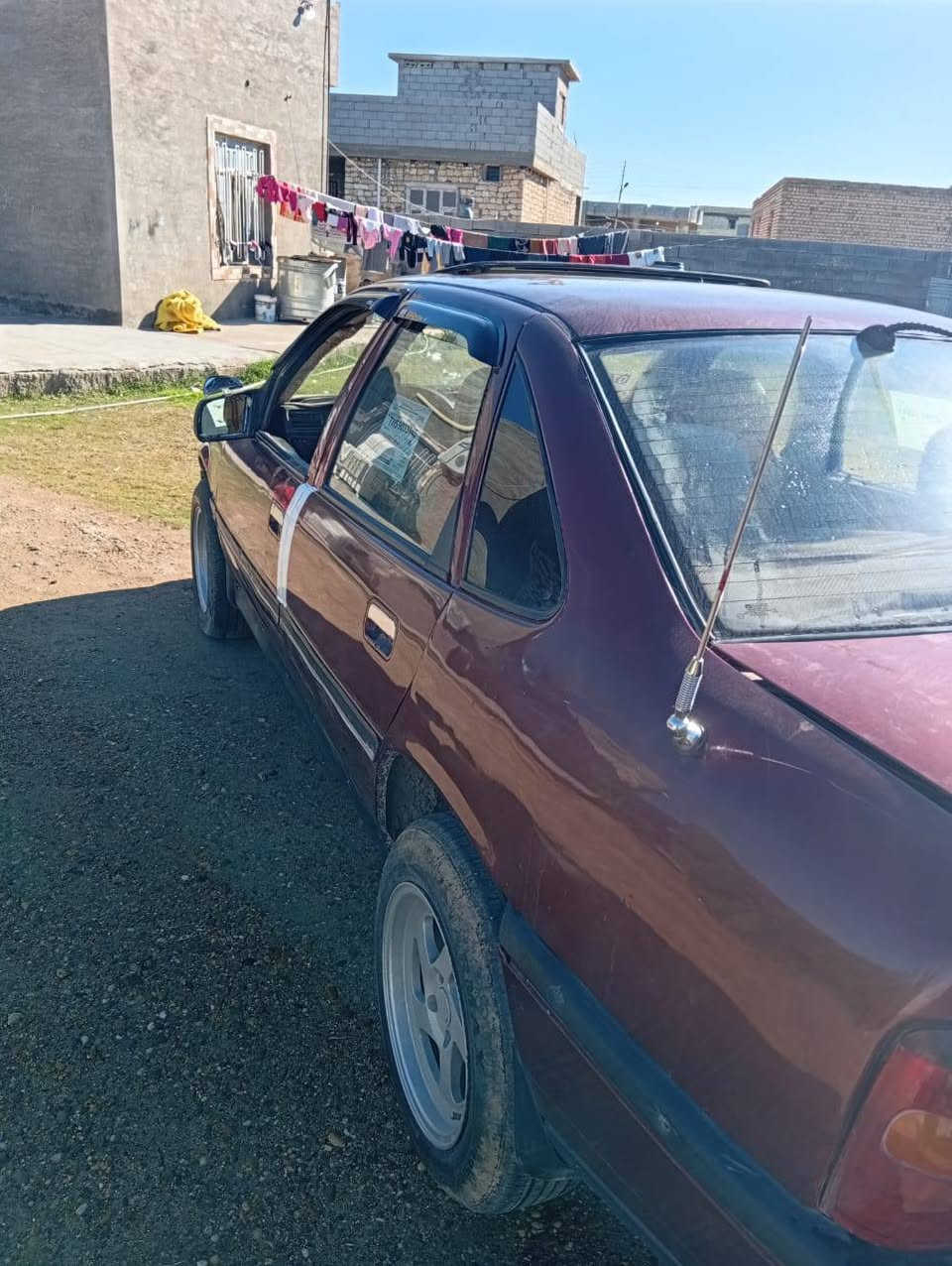 سلام عليكم
#مكلف_بالنشر
فكترة 
موديل 1991
كير محرك جدد 
صدر امامي وخلفي جديد 
شرط التحويل ثاني يوم 
السعر 30 وبيها مجال بسيط 
رقم صاحب السياره 
‏‪0771 349 0805‬‏
‏‪0782 334 5334‬‏
