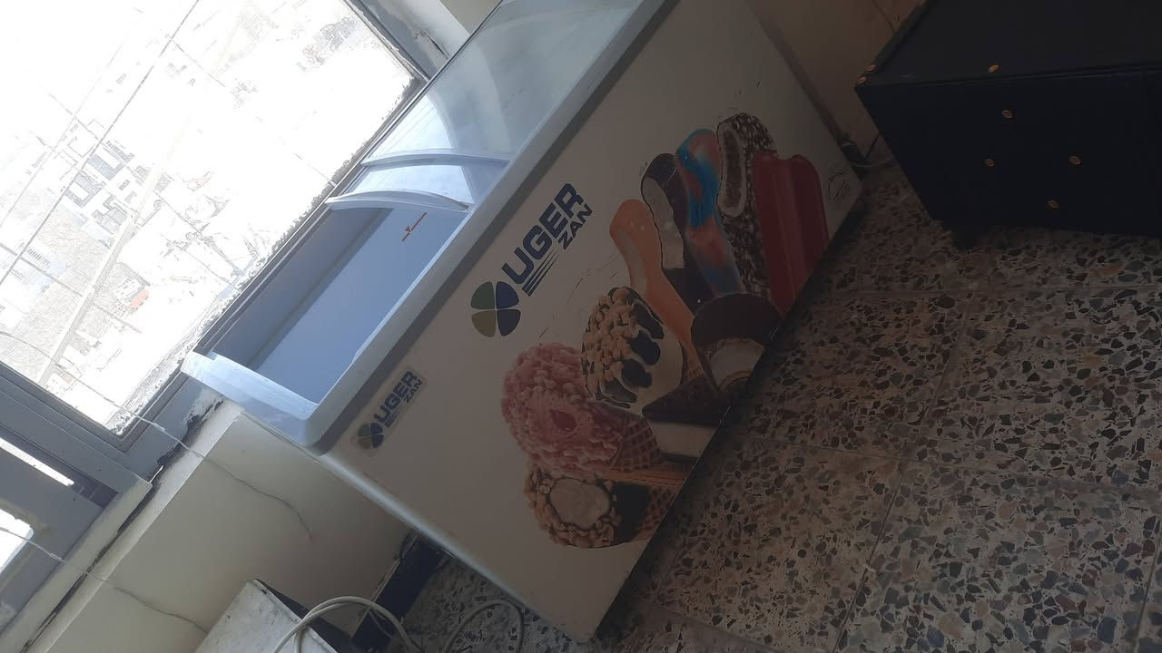 السلام عليكم مجمده للبيع
تبريدها ثلج تخبل و انطيك بيها ضمان بعدهي نضيفه و جديده تخبل سعرها ٢٧٥
واتساب ***********
