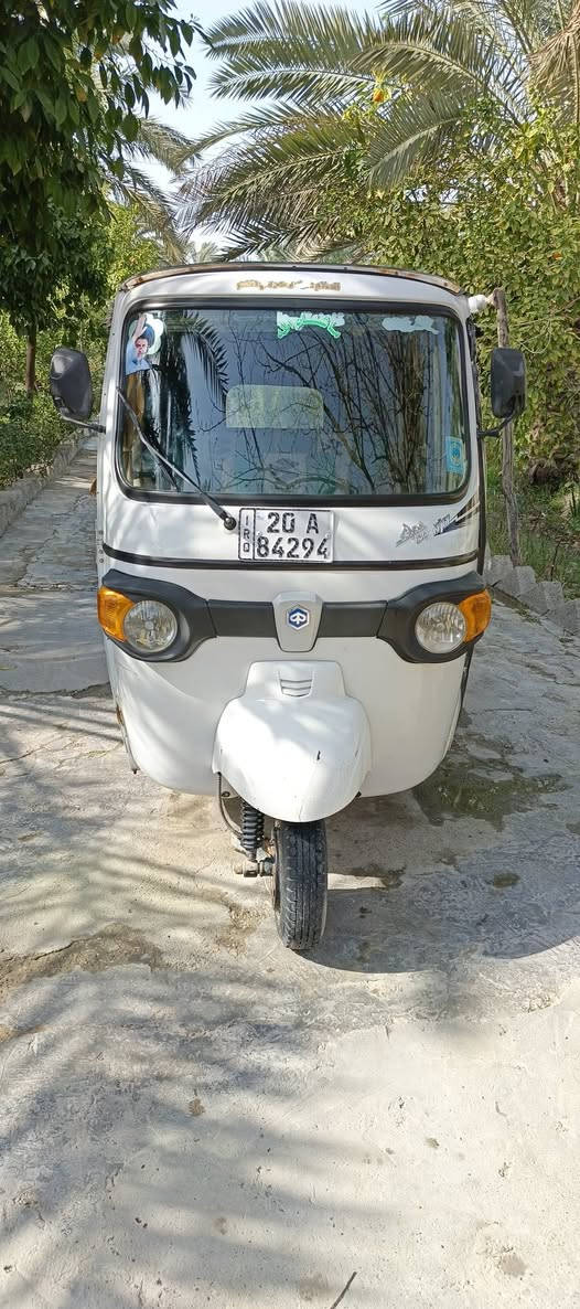 تكتك موديل 21 مكينه باجاج 20 صبغ بلادي مابيهه لا ضربه ولا معجون مكينه خير من الله رقم نكليزي تحويل ثاني يوم ب 5 وبيهه مجال شي بصيط وذا اكو مراوس  ***********
