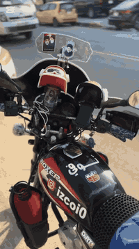 سلام عليكم بوكسر موديل 22 شهر 12 سنوية ورقم مكفولة كفالة عامة دراجة محرك ناعم مكفولة من الاول للاخير هيه وغراضها ابيع هواي شغلات بيه سستم وكلشي رايده 
مليونين و250 وبيه مجال بسيط كلش مكاني الكراده ***********
