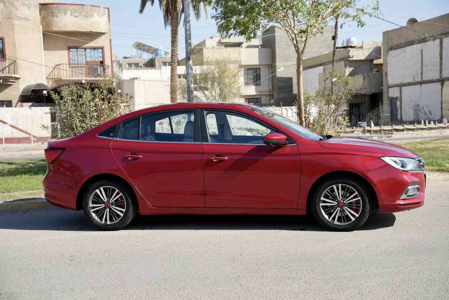 للبيع 
MG5
 موديل 2024 (فول مواصفات)
يوجد سونار مع الصور 
🔹 الممشى: 88,000 كم
🔹 السيارة بحالة ممتازة وما محتاجة أي صرف
🔹 السيارة باسمي (نقل فوري)
🔹 مركّب عليها منظومة غاز — تنباع ويا المنظومة أو بدونها حسب رغبة المشتري
✨ المواصفات:

✔ كامرات 360 درجة
✔ كشنات جلد
✔ كشنات كهرباء
✔ تدفئة كشنات
✔ فتحة سقف
✔ فول إيرباغ
✔ بصمة تشغيل
✔ دخول ذكي
✔ مرايا كهرباء
✔ سونار
وباقي المواصفات 
📍 الموقع: بغداد
📞 للتواصل: ***********

سيارة نظيفة فول مواصفات، جاهزة للاستخدام اليومي والسفر،
