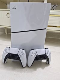 بلي 5 نسخت الديجيتال  الجهاز نظيف وما بي اي عيب  للتواصل 07739048947 ا...