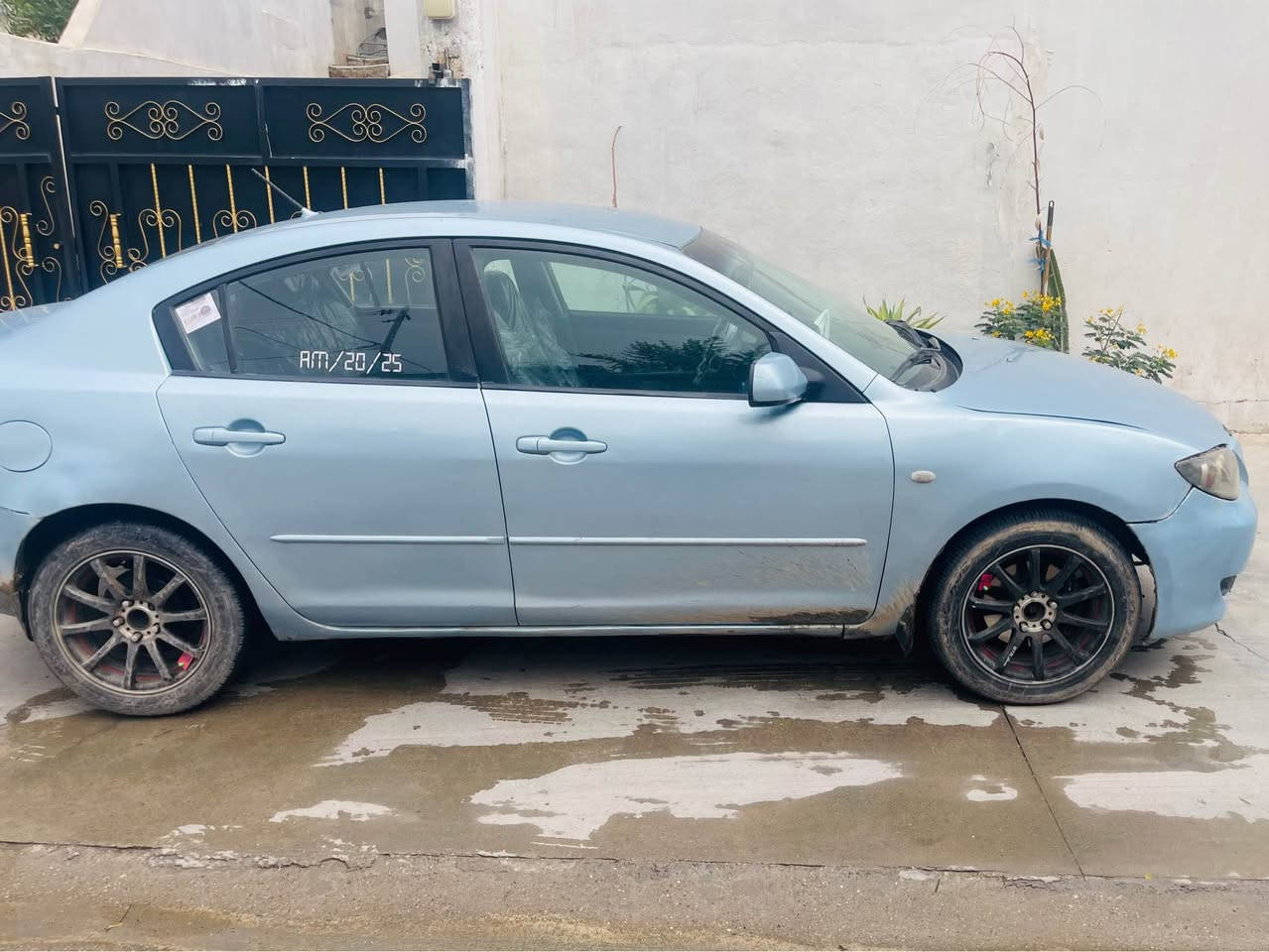 سلاوى خواى گه وره تان لئ بيت
مازدا زوم ٣ مؤديل ٢٠٠٨ گير ئؤتؤماتيك نرخى ٥٧ گه لاو ماعمله 
ره قه موو سه نه وى تازه يه ره قه م بغداده مشروع وه ته نييه ساحيب سه نه وى له كه ركوكه كؤ بؤنى به نزينيشى له گه له   به شه رتى ته حويل و وه كاله سه ياره كه بؤياغ عامه له سه ر ساغى ته كسى بووه كراوه به ره نگه كه ى خوى بئ داعموو لئ دراو مه كينه و گيرى زوم ٦ ى بؤ به ستراوه مه كينه ى ٢٠ به شه رت كامل مه سره فه 
ژ.م *********** كركوك, العراق
