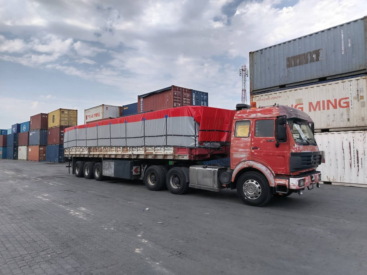 سلام عليكم البي لكزز ٨٨ مكينه ٣٥ على السحك كير ١٦٠ مجموعه جي اف مربوطه فلات ذات جوانب عربانه بلوم قطعتين شريط صيني اصفاح عمل خالد سياره جاهزه تخم تاير رقم ذي قار تحويل مباشر
***********
