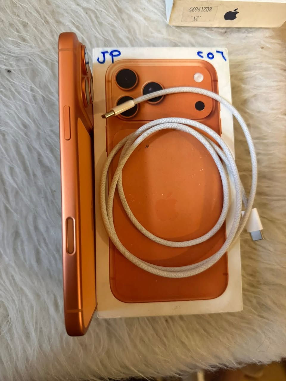 ايفون 17 برو ماكس ايسم بطاريه ١٠٠  جهاز جديد بعده مكفول من الشخط سعره مليونين قفل
للتواصل ***********
