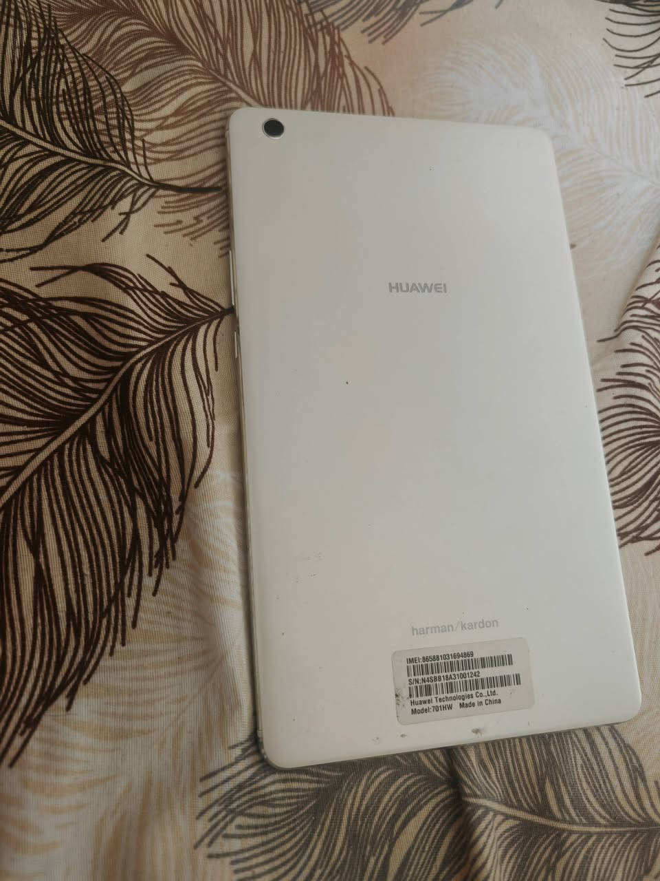 ايباد للبيع للأطفال نظيف حيل سعره
٦٠ الف
***********
