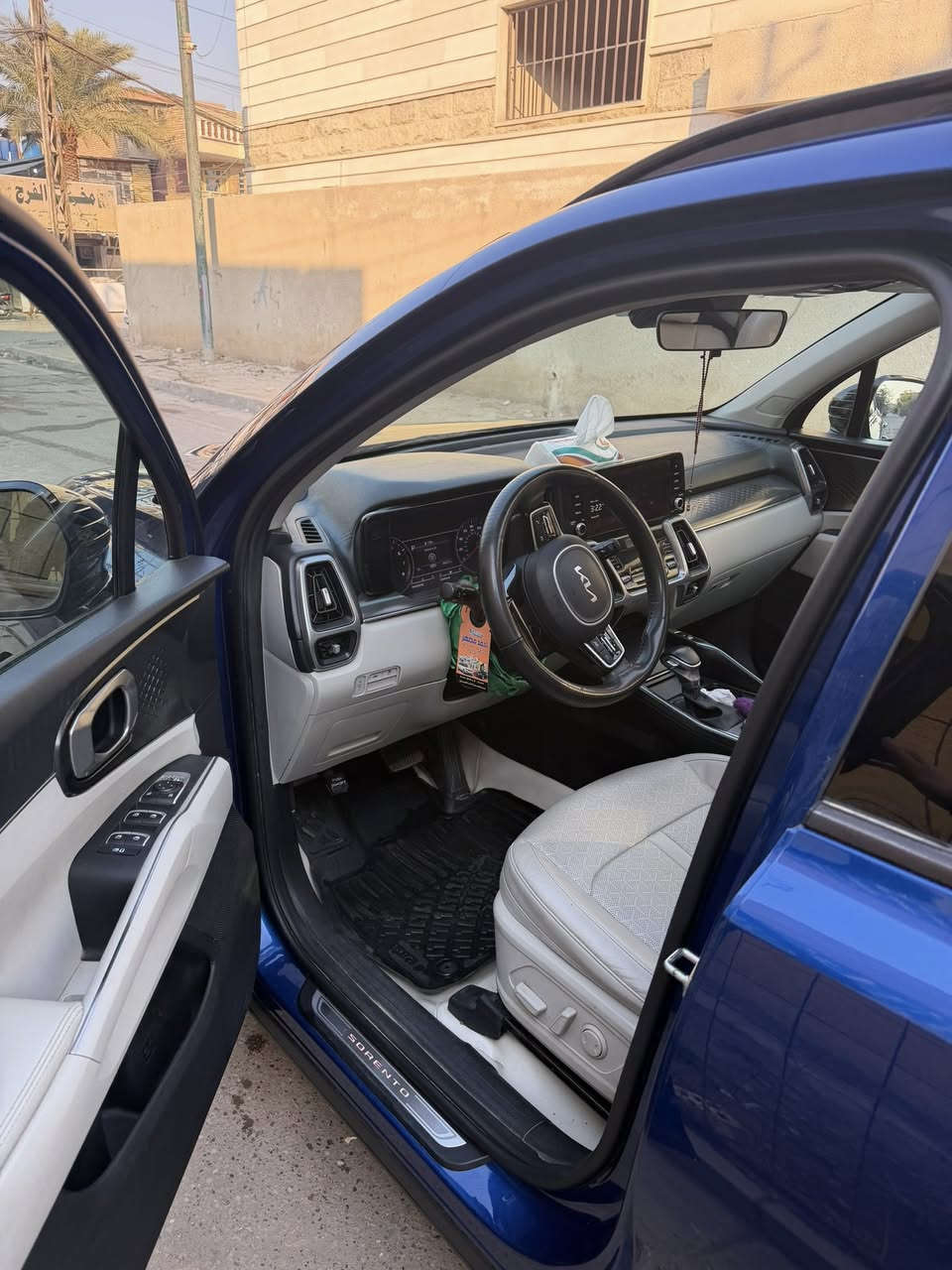 السلام عليكم
سورنتو 22 وارد أمريكي 

رقم بغداد 

المواصفات فول1/1 

محرك4 سلندر 2500

العنوان/بغداد/ بلديات  ￼*********** ￼
