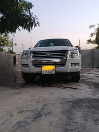 ford explorer شەریکەی نیڤا  3 ڕیز کوشن  کوشن کارەبای  حاسەی دواوە  تەح...