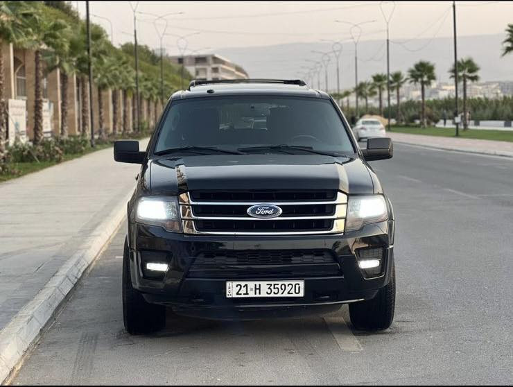ford expedition 2017
محرك 6 سلندر توين توربو 
سلايت 
بدون صيغ و بدون ضربة و حتي دعاميات بدون صبغ 
سعر ٢٠٠ ورقه‌ و مجال
***********
