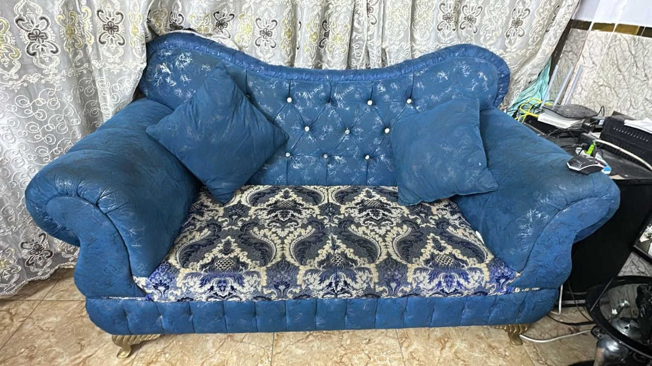 سلام عليكم تخم ١٠ مقاعد جديد سعر ٥٥٠ وبي مجال بصيط ***********
