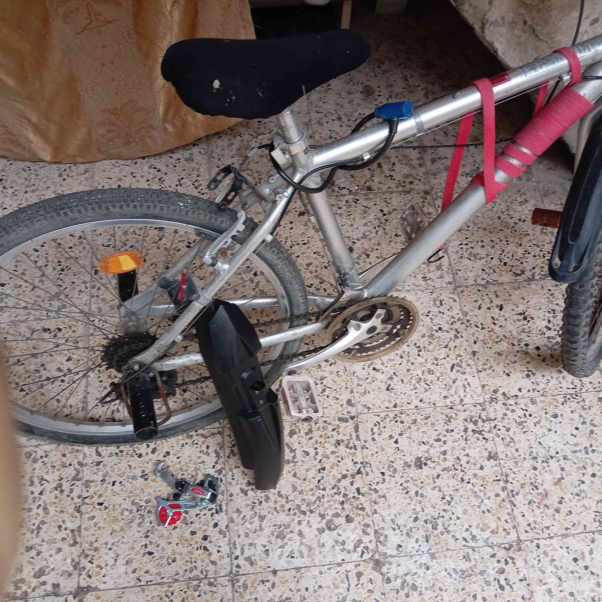 السلام عليكم باستكل جبلي للبيع لشت فافون بسعر 65 وبي مجال للطيبين


**إذا كنت صاحب هذا الإعلان وتريد حذفه لأي سبب، رجاءا أرسل رسالة إلى الدعم الفني**