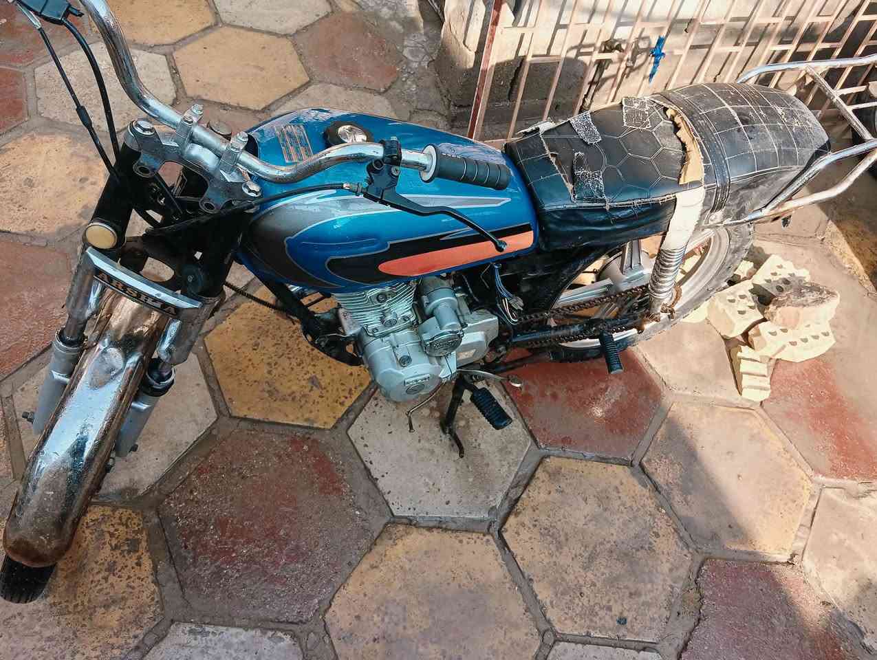 السلام عليكم دراجه ايراني محرك مكفول ومكفوله من سرقه دراجه كلك اوراق ماكو سعر 275 وبيه مجال شي بسيط مكاني بغداد شعله شراي خاص


**إذا كنت صاحب هذا الإعلان وتريد حذفه لأي سبب، رجاءا أرسل رسالة إلى الدعم الفني**