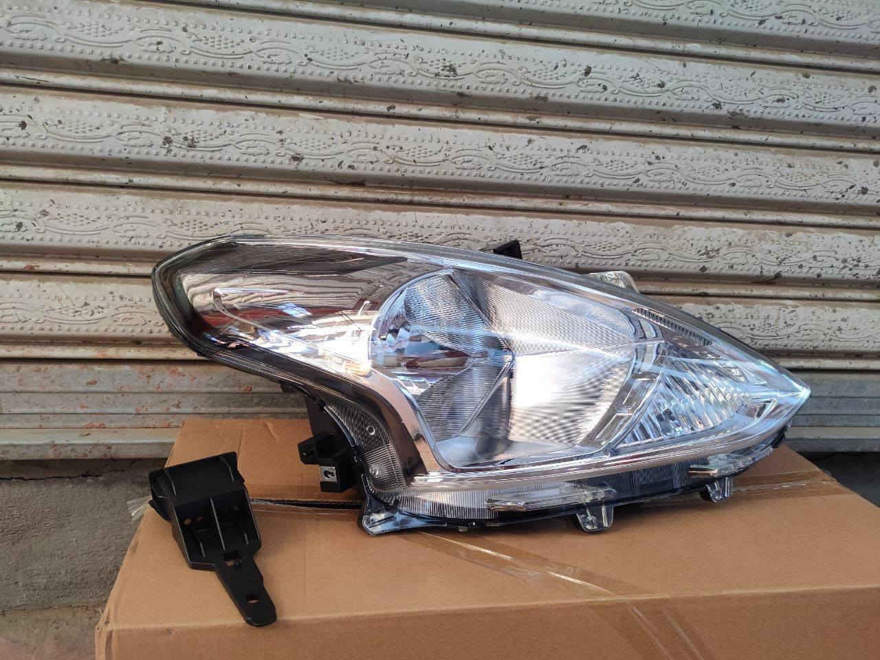 السلام عليكم
تتوفر لدينا غراض سني هندي 

-صندوك سني هندي- 
-دعامية سني هندي-
-بك لايت سني هندي- 
-فول لايت سني هندي-
-شباج سني هندي-
جامة لايت سني هندي- 
-بلوجكترات سني هندي-
-باب سني هندي- 
-درع محرك سني هندي-
-سبايدر سني هندي-
-فان تبريد سني هندي-
دبة راديتر سني هندي-
-بطانة بنيد سني هندي-
-درايف شفت سني هندي-
-قواعد براكيت سني هندي-
-نرمايد سني هندي-

يوجد توصيل جميع محافظات العراق 

للإستفسار التواصل واتساب 

***********. العنوان
 الفرع الاول شارع الضلال
الفرع الثاني  السنك مجمع مينا القيصرية الثانية 
#مركز_الفردوس - الفردوس
