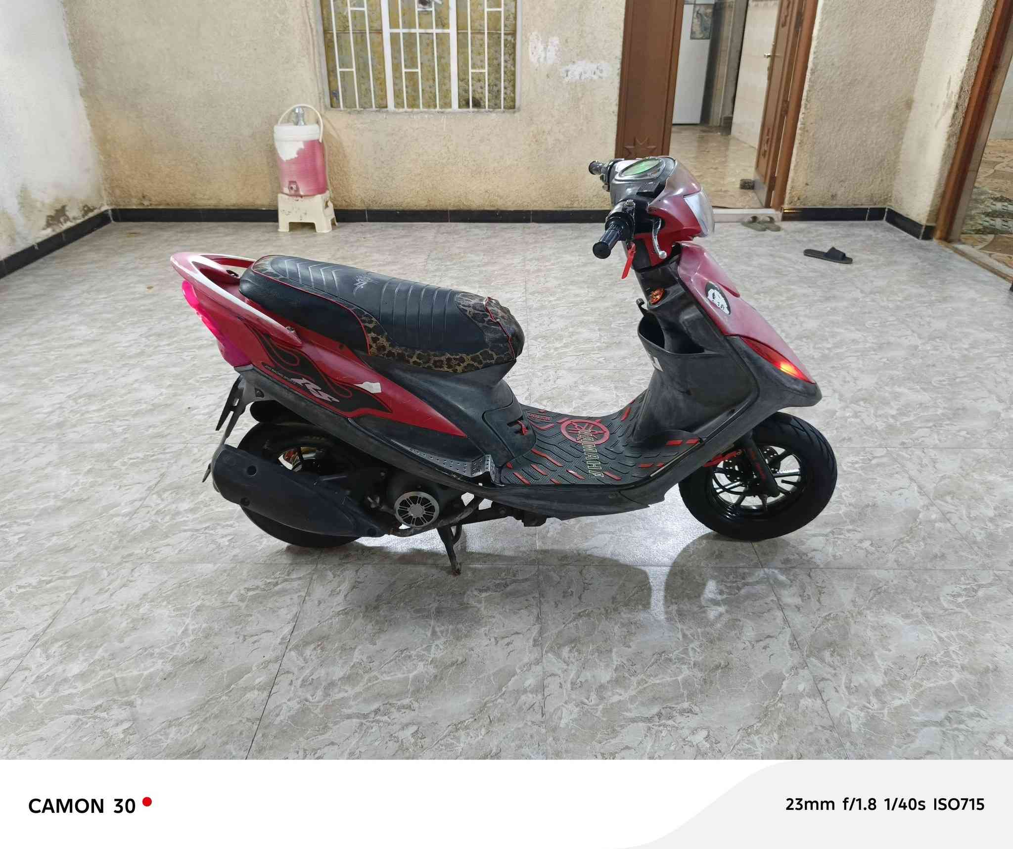 عدله للبيع بوشه 49 بلاديه ما مفتوحه شرط ختم واحد كفرات سوادات وي المكينه ناعمه وتخبل بيها وياله رياضي  دبل خلفي واغيه خلفيه كلجات رياضي والسعر 900 وبيها مجال  .. ***********
