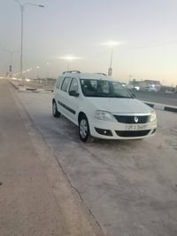 رينو البيع مديل 2011 رقم واسط دولي. سنويه ال30. السيارة مكينه وكير ع ش...