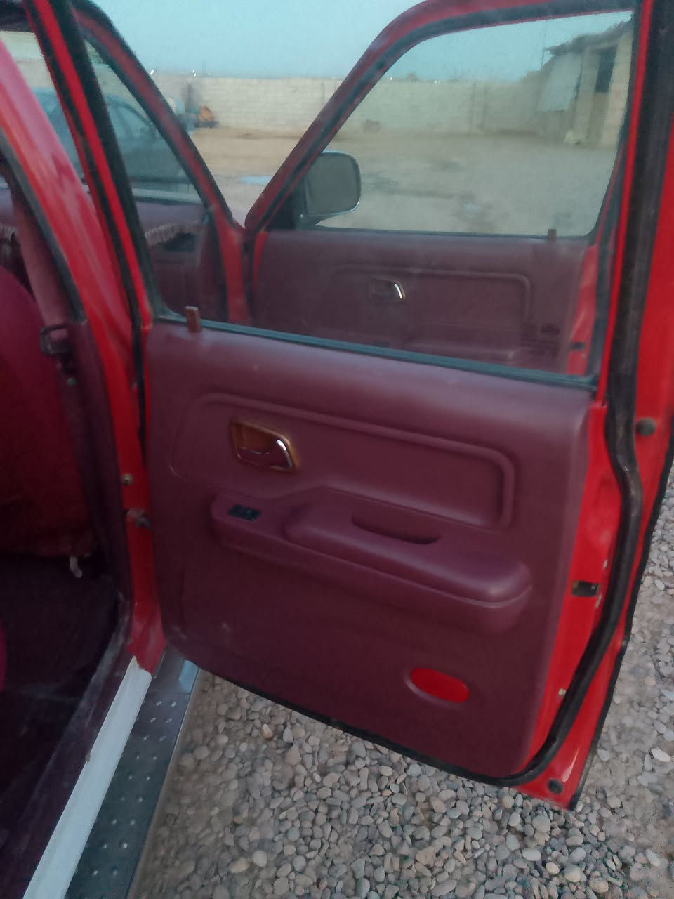 دير 2012,رقم كركوك دولي بسمي سنويه مشروع وطني لغايه 2029 بطاقه بانزين بيها كير ومحرك  شرط محرك ما مفتوح كلها سياره على بلاد بدون صبغ بيها بارد جامرلغ امامي تبريد تدفئة كله شرط شغال تخم تأير جديد صدر جديد سعر 85 بي مجال قليل مكان سياره كركوك
***********
