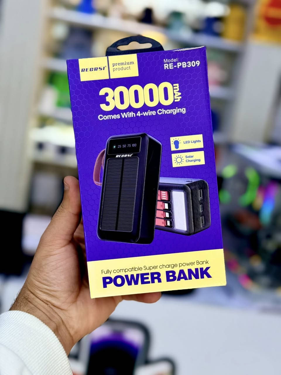 باور بانك على الطاقه الشمسية من شركة REGRSI المعروفه ✅

متوفر بقدرة 30.000 mAh و 20.000 mAh 🔋

يشحن جهازك من 5-6 مرات من ال0لل100👌

⚪️ يحتوي على اضائة قوية جدا 💡
⚪️ كيبلات مدمجة تايب سي وكالاكسي وايفون 
⚪️ خلايا طاقة شمسية مطورة ☀️

السعر حسب الحجم تواصل على الخاص وتدلل🌹

توصيل كل العراق 5 الاف 🚚 

متوفر لدى مركز دكتور فون - Doctor Phone  عنه لصيانة الموبايل 
 
~~~~~~~~~~~~~~~~~~~~~~~~~~~~~~~~~~~~~~~
                                 📍 العنوان 📍

🛡️ الأنبار . قضاء عنه . الفرع المقابل لمستشفى عنه العام 🛡️

 ☎️0781 017 8283‬ ☎️ 

☎️ *********** ☎️
