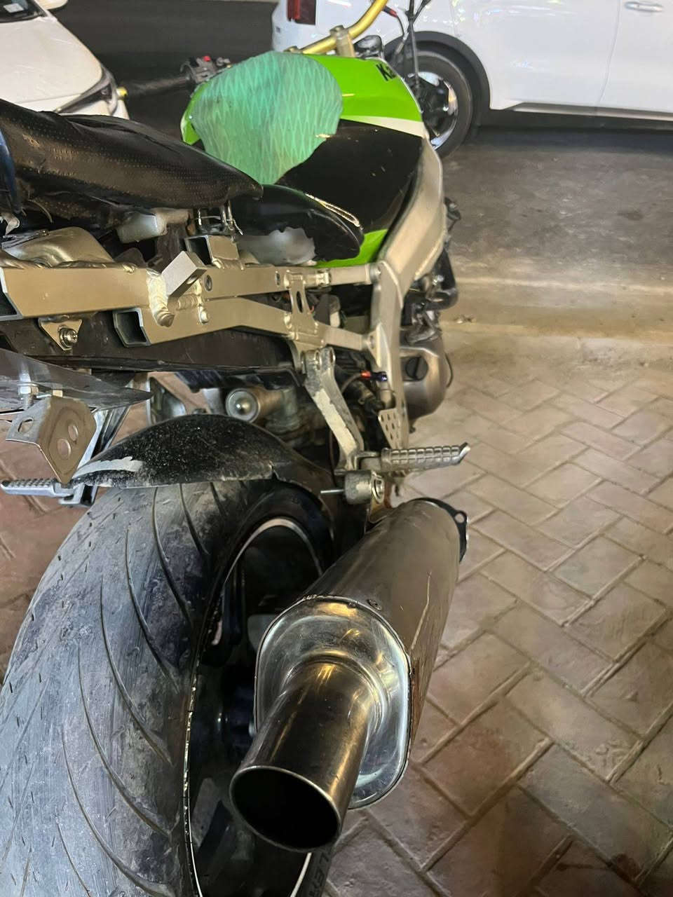 سلام عليكم 👋🏽.  
                                                Kauski 636
دشبول 280. 😵‍💫

 دراجه عليها ادامه 🚀💯

 زوج تايرات ✅

زوج وياله ابو الخط ✅

تانكي رياضي ✅

كشن رياضي وموجود بلادي ✅

صرنصه كاتم 

فجوججج  رياضي ✅
 
وايرات فجوج زرك رياضي ✅

يدات رياضي ✅#

ستيرن رياضي ✅
                             دراجه 1 يشك الكاع شرط 2...و...3 بطناشش
 
  رحمه ولديكم لمو شراي لا يتعبني 

         واتساب متواجد                                            ***********
***********
