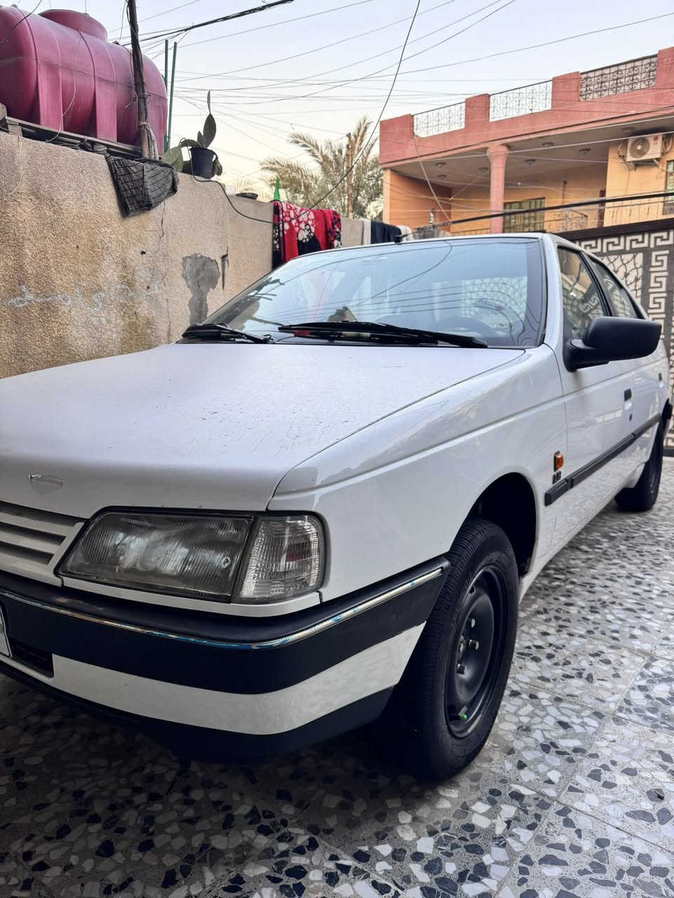 بيجو جيلكس 2012 مكفوله كفاله عامه من ضربه وصبغ وتبديل كير مكينه على وضع الشركه تخم تاير باتري جدد تبريد تدفئه كله شغال رقم بغداد الدولي الداخل جديد ومدوشمه الكشنات والارضيه  السياره جاهزه لاخير واستعمالها قليل السعر 58 ورقه وبيها مجال قليل لشراي والموشراي رجائاً لايتصل مكاني بغداد الزعفرانيه ***********
