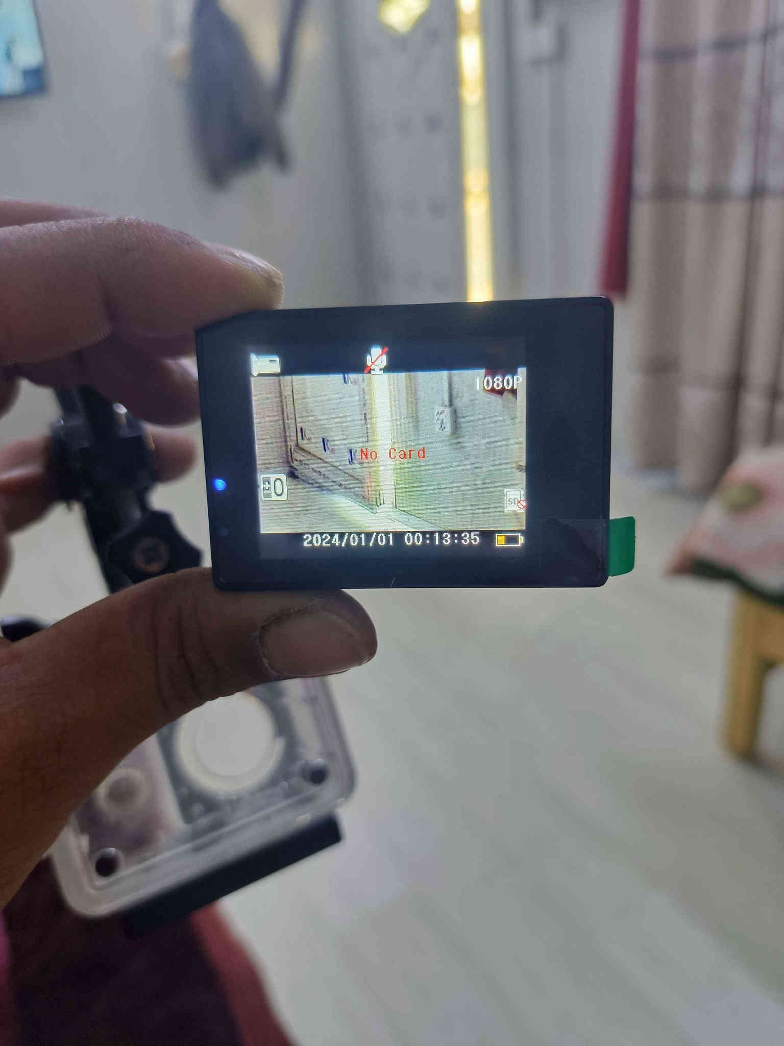 غراض للبيع ٢ خوذ فج قلاب ثنينهن بيهن بيهن سماعات نضيفات بس الحمرة الجامة مالتهة شوية مشخطة  وكسارات جديدات ستيل ثقيل وشاشة ترهم عل دراجة ما اعرف لنضامهة 
الخوذ الحمرة علا ٢٥
والسودة ب٣٥
الكسارات ب٣٠
والشاشة ب١٥ 
كامرة مغامرات بدقة 1080 شغالة علفحص قفلهة ٢٠
اسعار ثابتة رجاء بدون معامل والياخذهن شلع نتفاهم عليهن عنواني بغداد الحبيبية *********** مستعجل علا بيتعهن بدون معامل اسعار ثابتة بغداد
